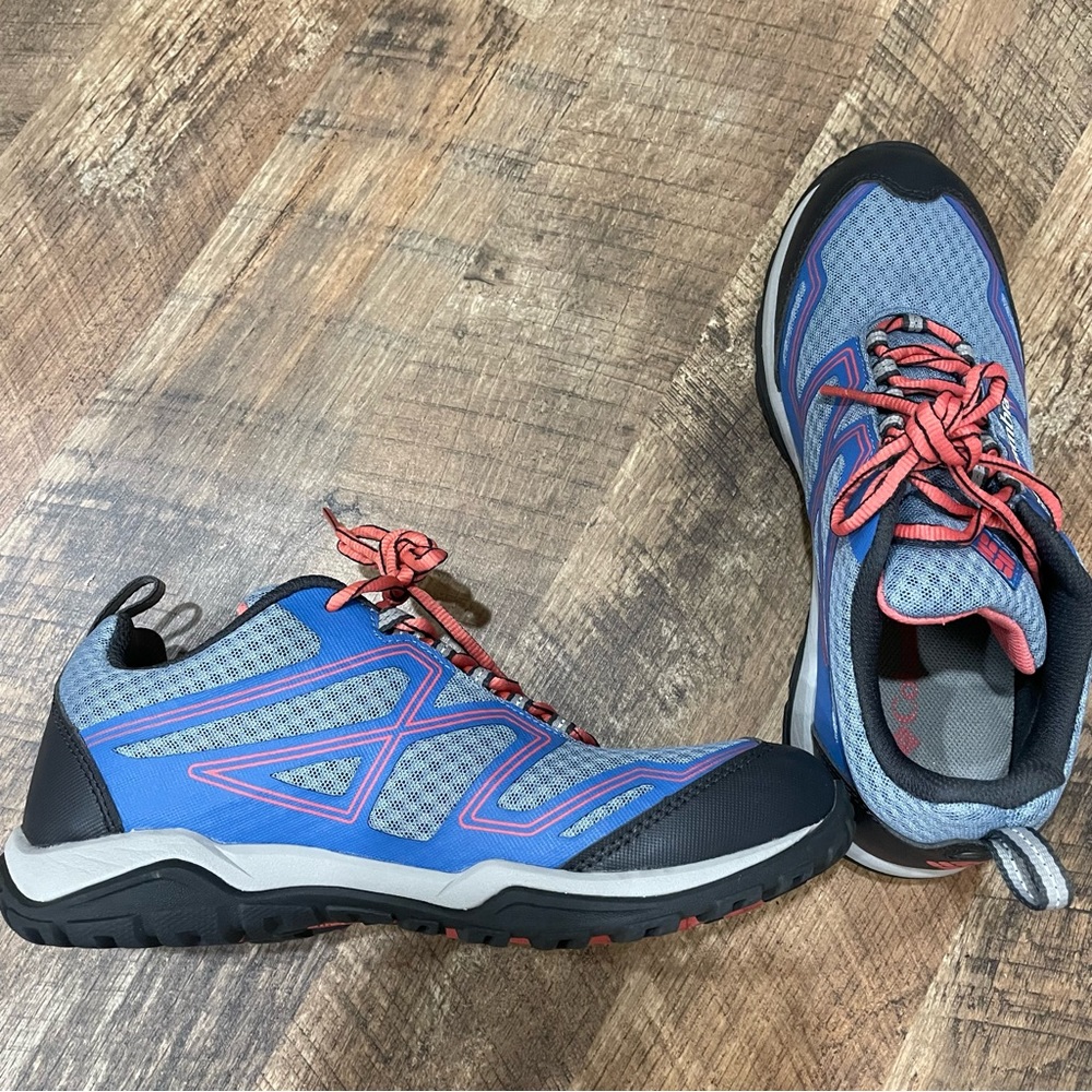 Columbia Pine Bluffs Waterproof Sneakers